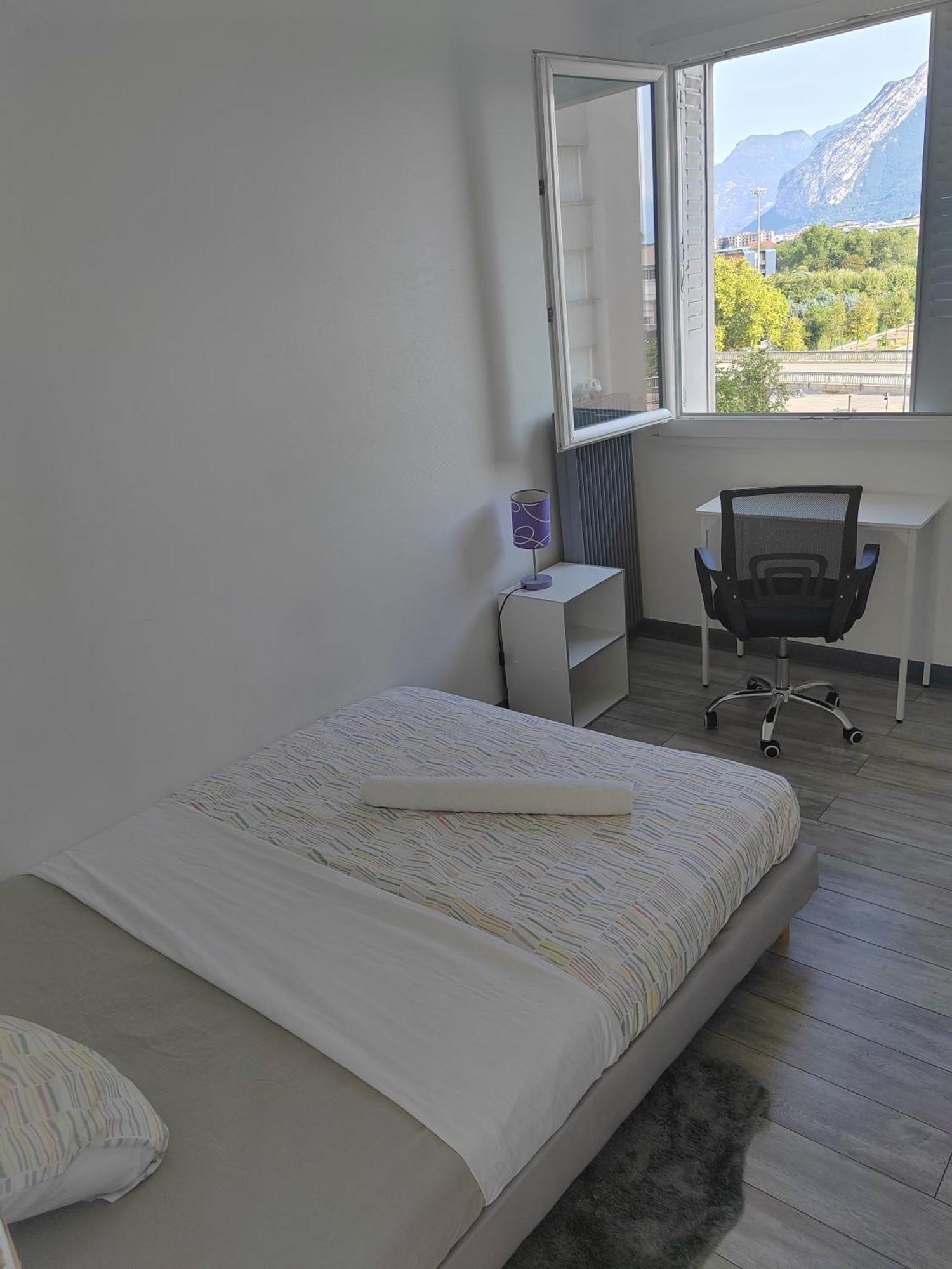 Une Chambre Dans Appartement Partage, Grenoble A 8 Min Du Centre-Ville Extérieur photo