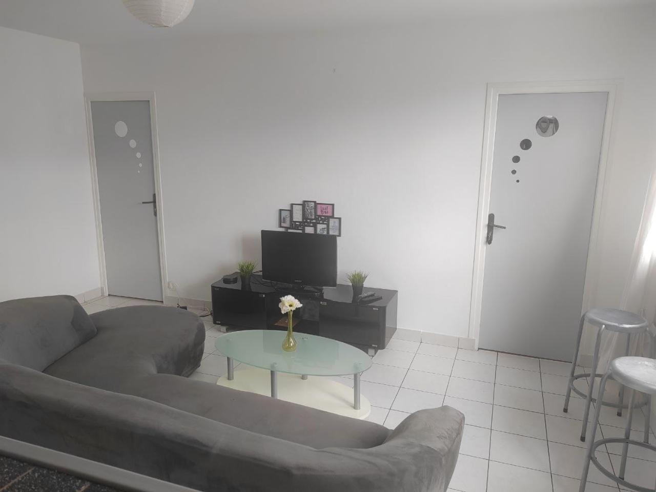 Une Chambre Dans Appartement Partage, Grenoble A 8 Min Du Centre-Ville Extérieur photo