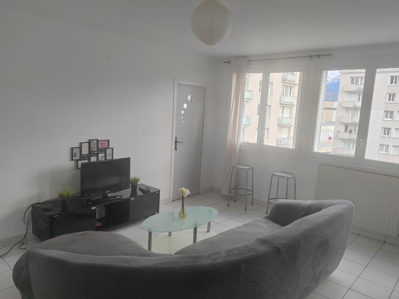 Une Chambre Dans Appartement Partage, Grenoble A 8 Min Du Centre-Ville Extérieur photo